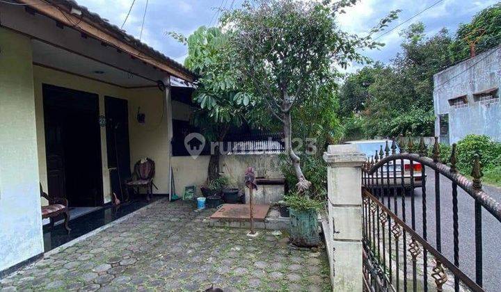 Rumah Lama Hitung Tanah Dekat Griya Antapani 2