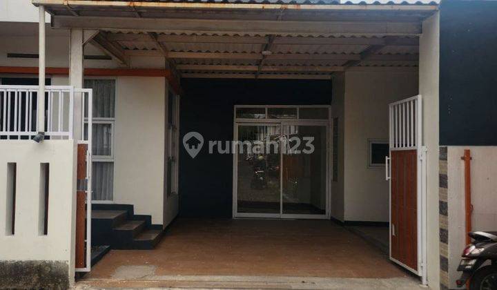 Rumah Modern Siap Huni Strategis Dalam Komplek Arcamanik 2