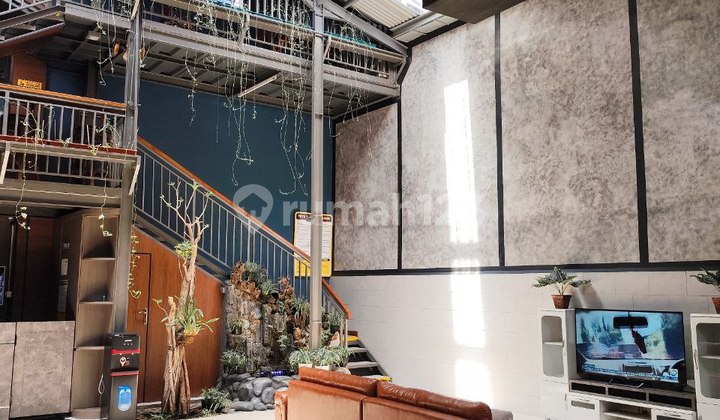 Rumah Kost Roi Menarik Mewah di Moch Toha