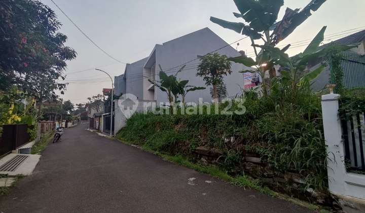 Ready-to-build plot of land in Pasteur, Gunung Batu. Ready-to-build plot of land in Pasteur, Gunung Batu.