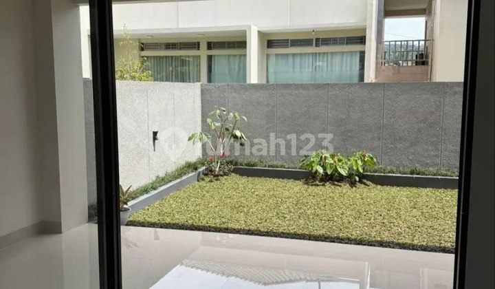 Rumah Baru Minimalis Modern Siap Huni di Komplek Citra Green Dago 2