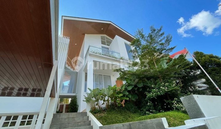 minimalist scandinavian house in dago resort 2