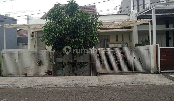 Rumah Minimalis Strategis Dalam Komplek Elit Batununggal 1