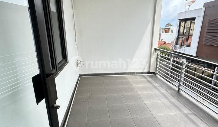 Modern Minimalist House in Gunung Batu Pasteur 2