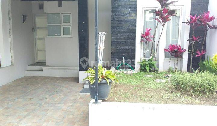 Rumah minimalis siap huni  cigadung komplek unpad one gate system 2