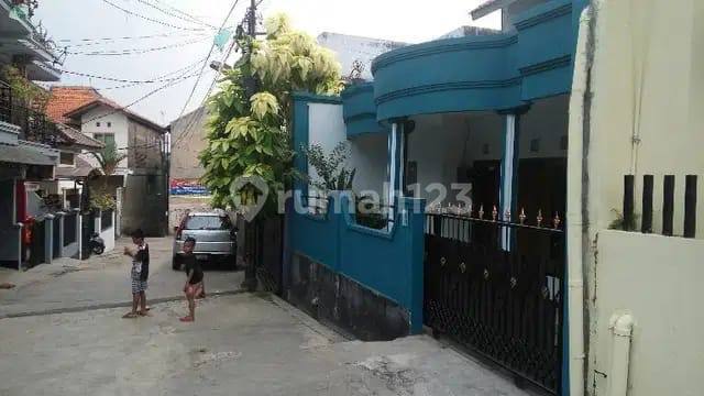 Ready-to-occupy minimalist house in Cibeunying Permai Cigadung complex 2
