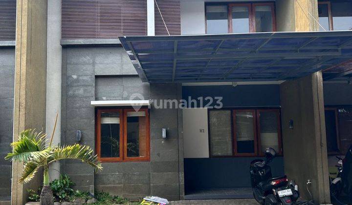 Rumah Minimalis Siap Huni Kawasan Komplek Setraduta 1