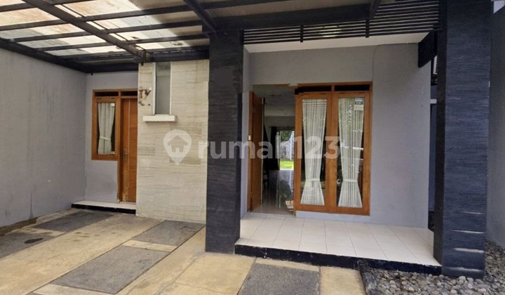 Rumah Bagus 2 Lantai Siap Huni Strategis di Cikutra