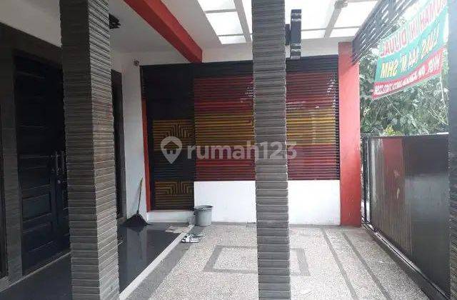 Rumah Minimalis Siap Huni Bekas Kantor di Batununggal 2