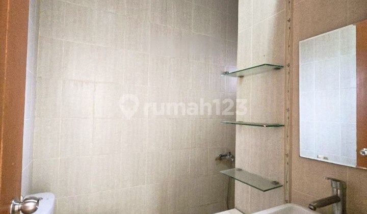 Nice 2-Storey House Ready to Live in Strategic Location in Cikutra 2