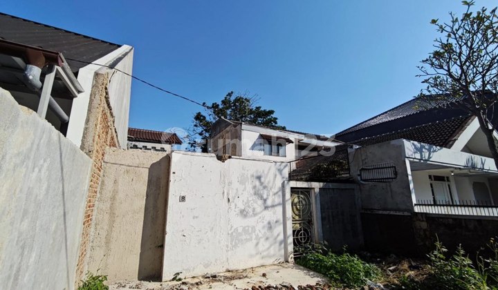 Tanah Jarang Ada Luas Kecil Kotak di Pusat Kota Turangga Tanah Jarang Ada Luas Kecil Kotak di Pusat Kota Turangga