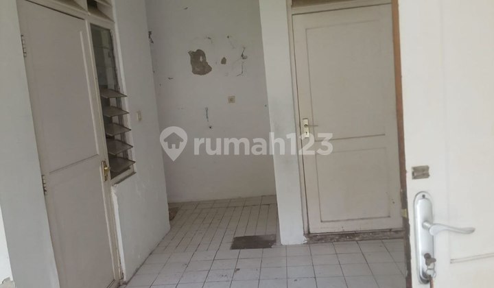 Ready-to-Occupy Minimalist House in a Strategic Location in Antapani 2