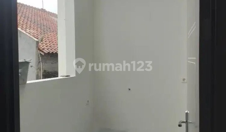 Rumah minimalis siap huni di turangga 2