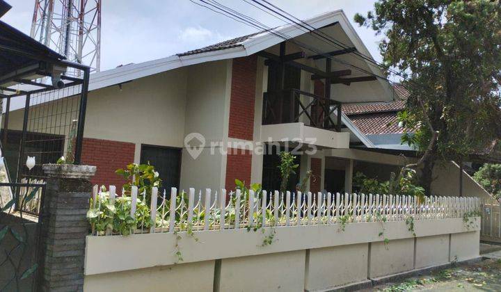 Rumah Tinggal Minimalis Terawat Dalam Komplek Cikutra 1