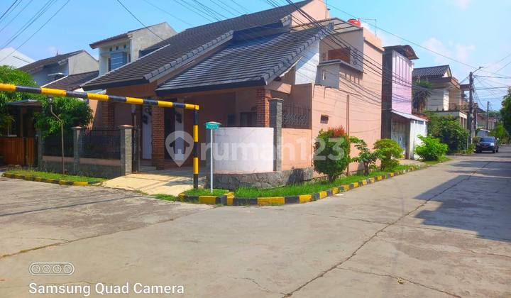 rumah unik siap huni baru renovasi di arcamanik