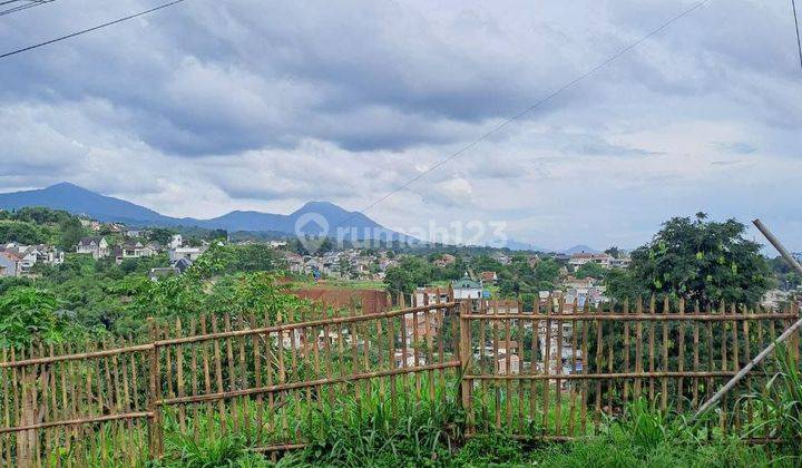 Rumah Hitung Tanah Strategis Dalam Komplek Cigadung 2