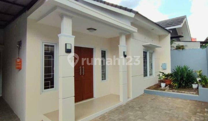 rumah minimalis siap huni strategis dalam komplek di padasuka 2