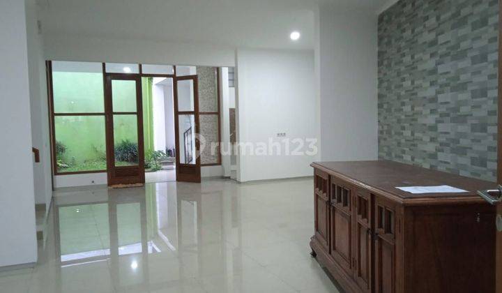 Rumah 2 lantai dalam cluster kecil di Cigadung hadap Utara 2