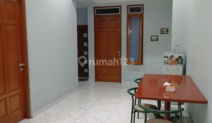 Rumah 2 Lantai di Sayap Jalan Pahlawan kondisi Bagus 1