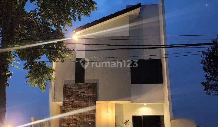 Rumah Baru 2 Lantai di Pondok.hijau hadap Utara 1