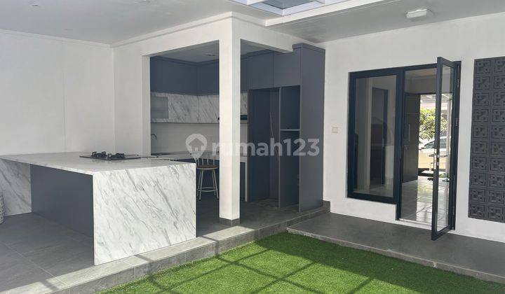 Rumah 2 Lantai di Summarecon Bandung Turun Harga 1