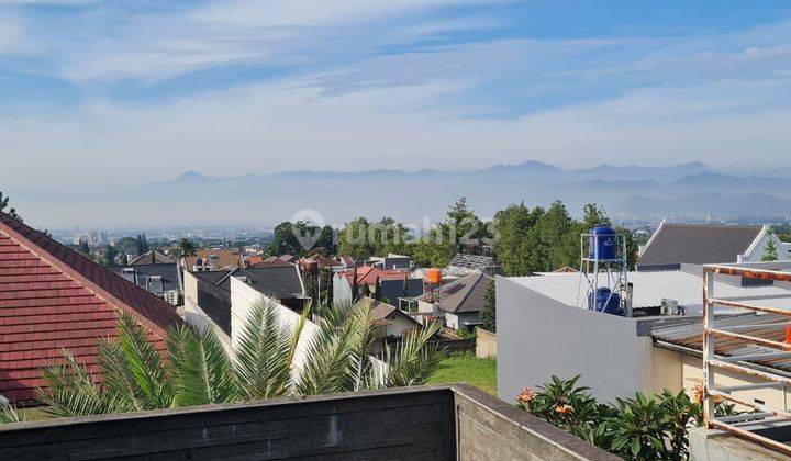 Rumah Kontrakan Mewah  2½ Lantai Di Pondok Hijau 1