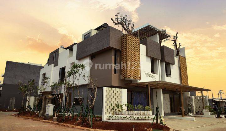 Rumah Aesthetic Mewah Plus Rooftop Sky Garden 1