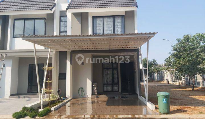 Dijual Rumah Cantik 2 Lantai Full Renov Oxalis dan ada Balkon Samping Metland Puri  1