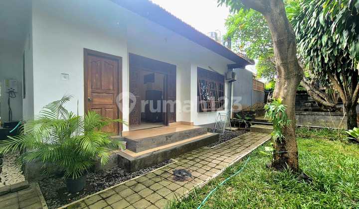 2 Bedrooms House Sanur Area, Yearly Rental [Sbp 1431]