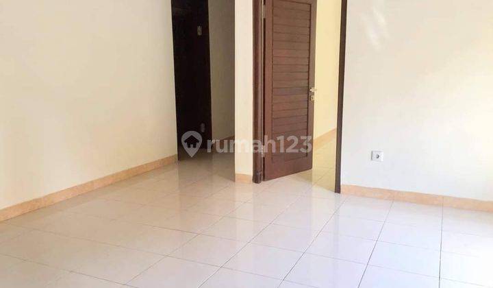 Villa 3 Bedroom Rumah Semi Furnished di Sanur, Denpasar 1