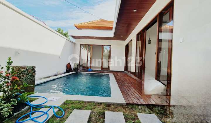 2Br Villa Beach Side Sanur Area, Yearly Rental [Sbp 1513]