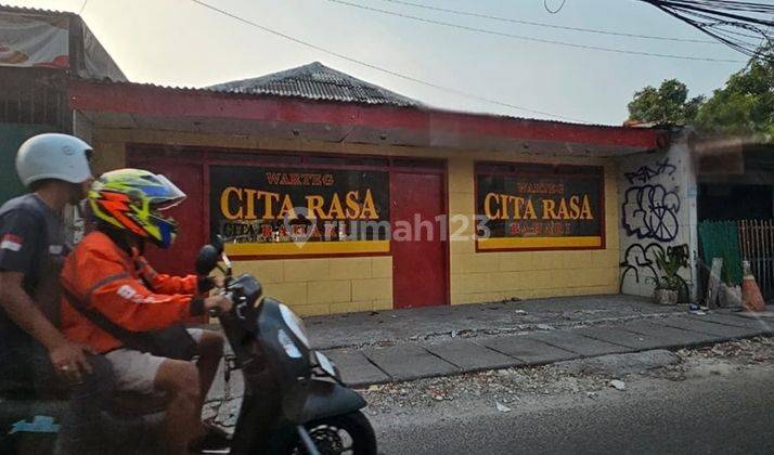 Di kan Kios Pinggir Jalan Besar Cempaka Putih Barat 1