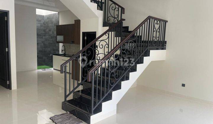 Di Jual Rumah Baru Lux Pondok Bambu Durensawit Jakarta Timur. 2