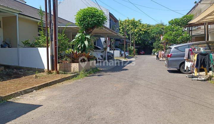 Rumah di Komplek Istana Sudirman, Bandung Bagus Hadap Timur 1