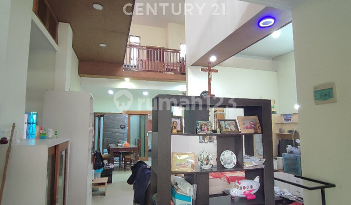 Rumah 2 Lantai Siap Huni Di Taman Kopo Indah 2 Patung Kuda