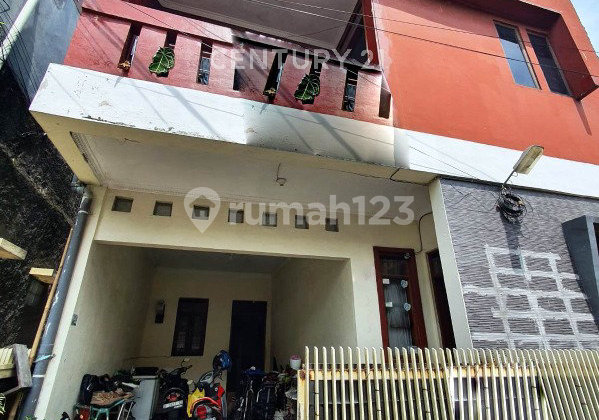 2-Story House Ready for Occupancy, in the Center of Bandung, Jl. H. Kurdi, Moh Toha