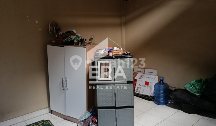 Strategic Shop House in Front of Andir Market Jl General Sudirman - 2.5 Floors 2