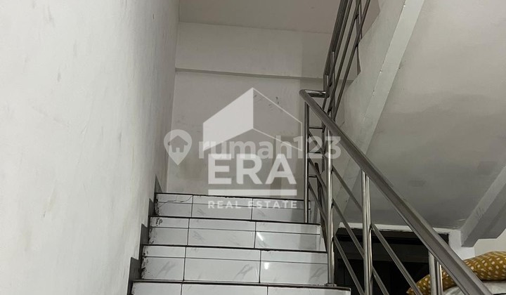 Shop House with 2.5 Floors and SHM Certificate on Holis Street - Near Toll Road & Wholesale Center 2