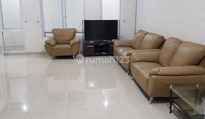 Rumah 2 lantai siap huni di Cluster Bohemia, Gading Serpong 2