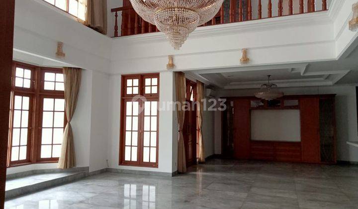 Rumah di Gondangdia, Menteng, Jakarta Pusat 2 Lantai Hadap Timur 8