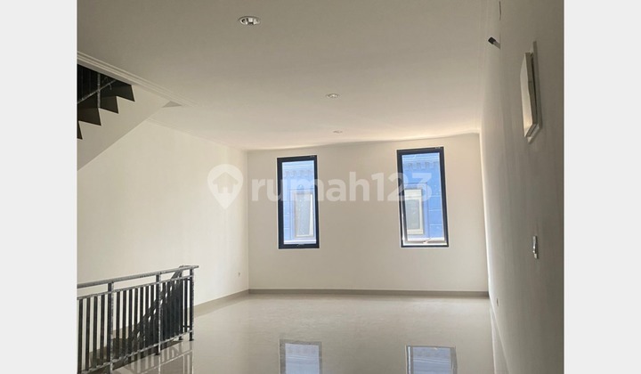 Rukan Tematik 8 Negara Eurasia Pik Tipe Paris 5×10 Dijamin Cuaan Rukan Tematik 8 Negara Eurasia Pik Tipe Paris 5×10 Dijamin Cuaan