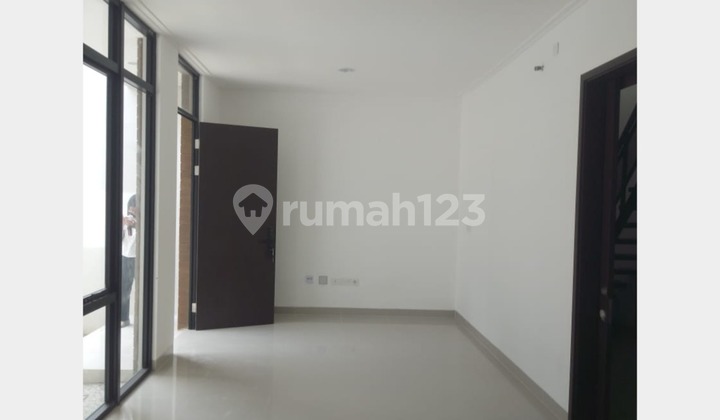 Rumah Osaka Residence 6X10m Brand New 3 Lantai, 3+1 Bed Siap Huni 2