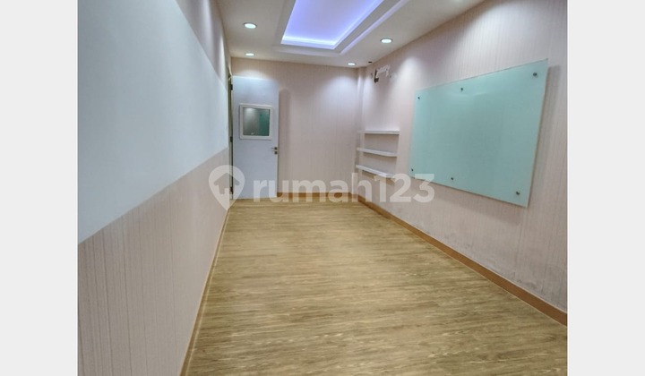 Rukan Exclusive Bgm Size 5x15m Neat, Row 5 Cars Suitable for Office