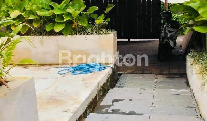 LUXURY HOUSE WITH 3 BEDROOM IN SANUR 2