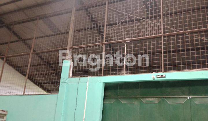 STORAGE FOR RENT 2