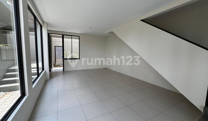 Ruko 2 Lantai di Kota Baru Parahyangan Sasakirana