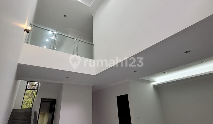 Rumah 100% Baru Batununggal Indah Mainroad