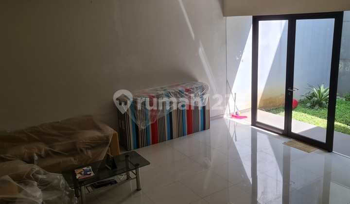 Rumah Bagus Setraduta  1