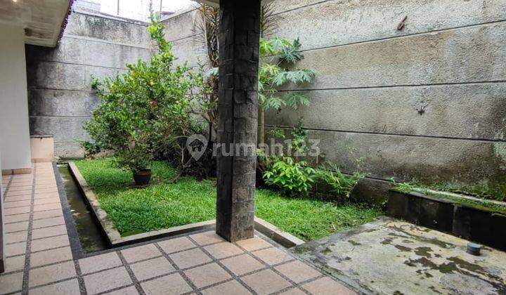 Rumah Bagus Sekali Semi Furnished Di Setra Indah, Bandung 2