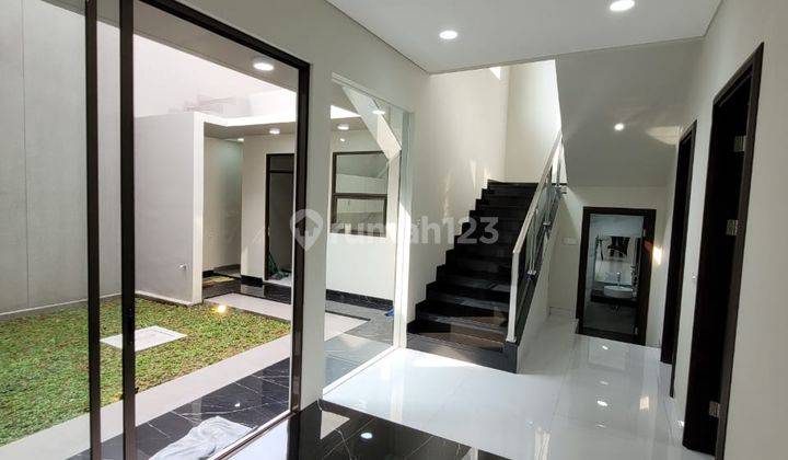 Brand New Home At Batununggal, Bandung 2